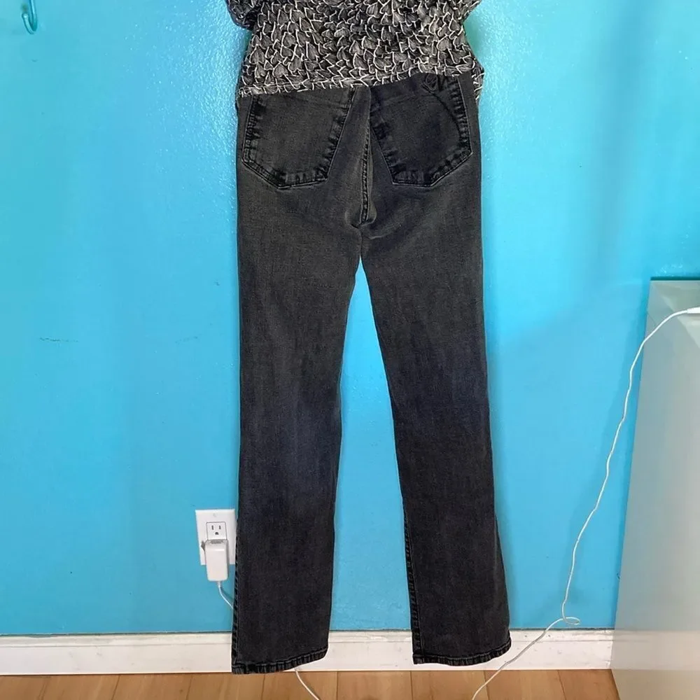 Gloria Vanderbilt “The Perfect Fit” Black Wash Straight Leg Jeans Marked 8 Fit 4